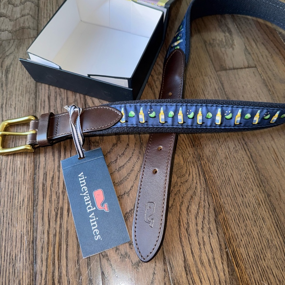 Vineyard Vines Corona and Lime Belt